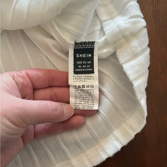 SHEIN XL white/cream button front wide rib tank top - Picture 4 of 7